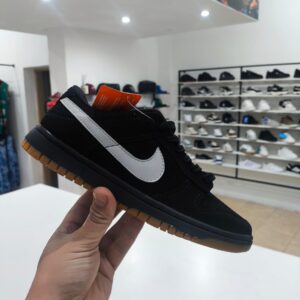 NIKE SB DUNK
