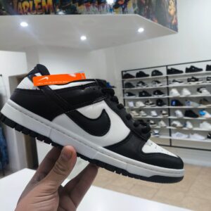 NIKE SB DUNK PANDA