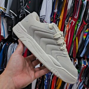NIKE JORDAN